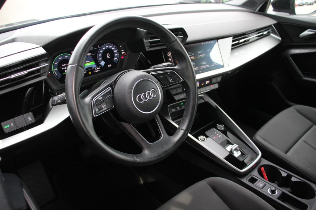 Audi A3 sportback 40 tfsi e edition | led | cruise control