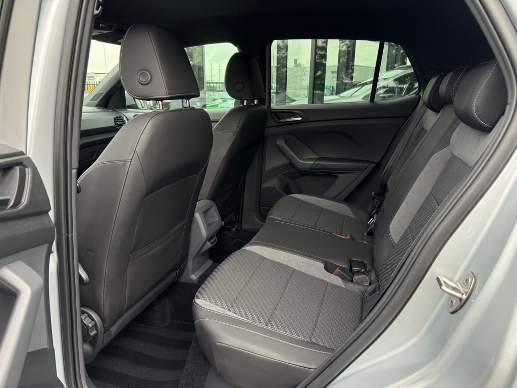 Volkswagen T-cross 1.0 tsi r-line * carplay * camera * 18 inch * nap