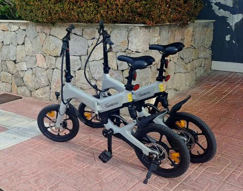 2 elektrische vouwfietsen