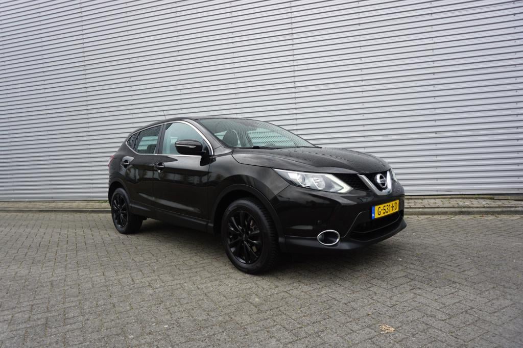 Nissan Qashqai 1.2 acenta climate / navi / cruise / camera / parkeers. / tr