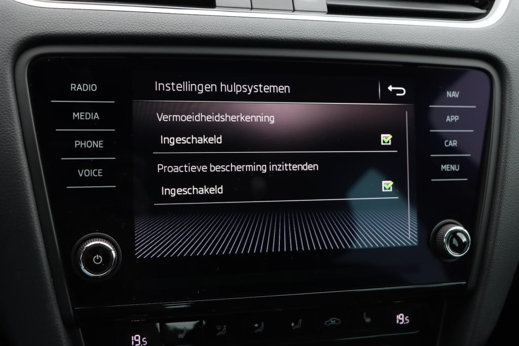 Skoda Octavia combi 1.0 tsi 115pk business edition plus