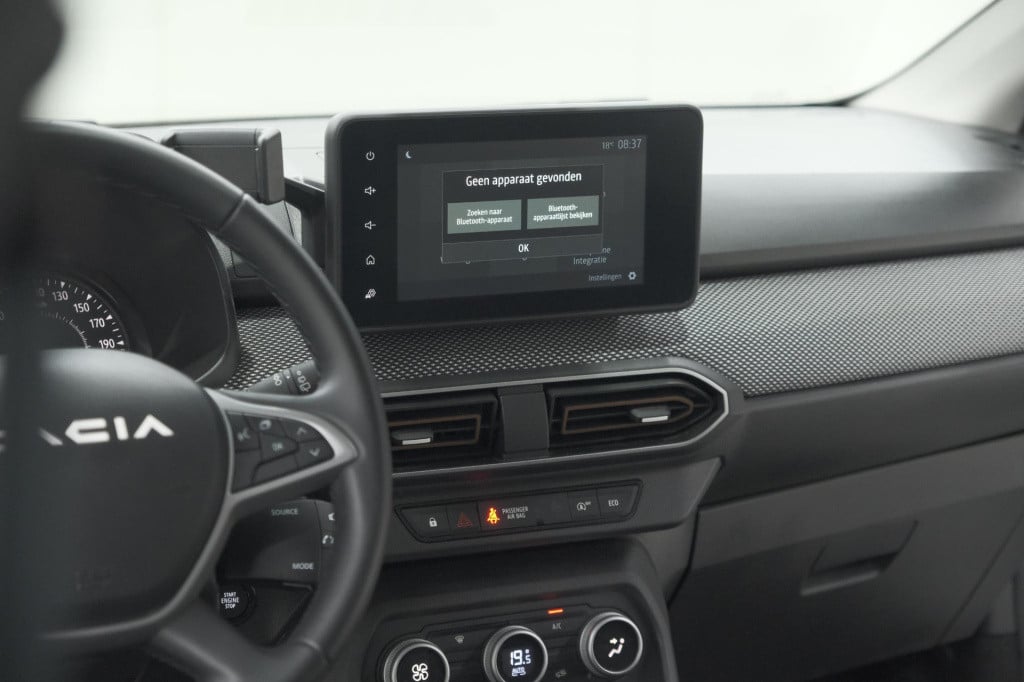 Dacia Sandero Stepway tce 90 expression | camera | dodehoekdetectie | navig
