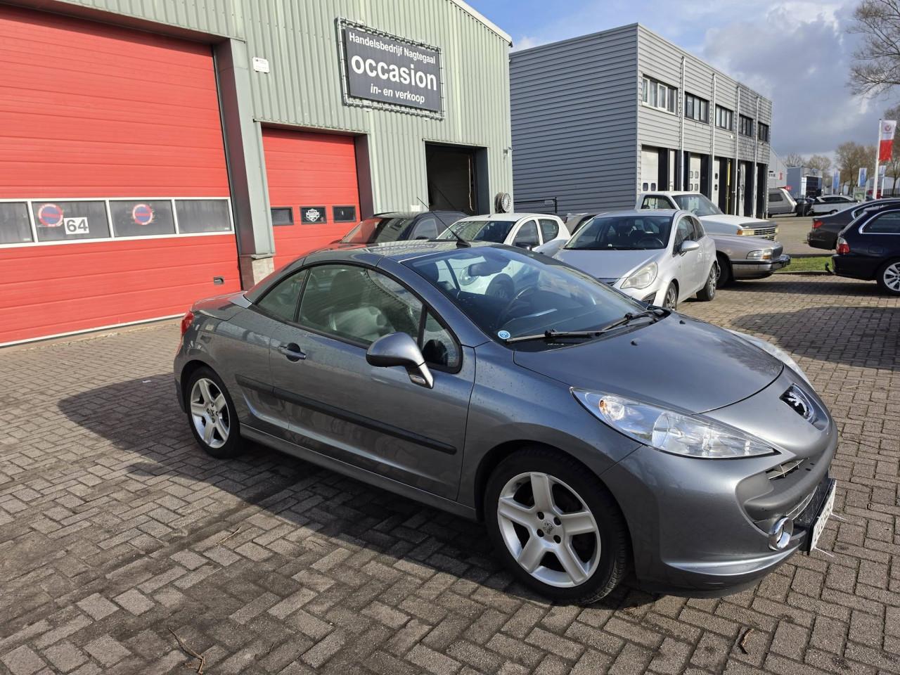 Peugeot 207 CC 1.6 VTi Cabriolet