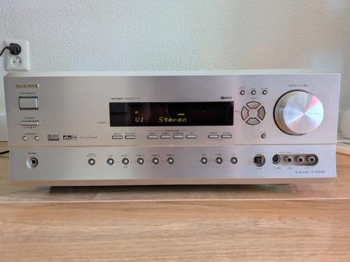 Onkyo AV receiver TX-SR600E