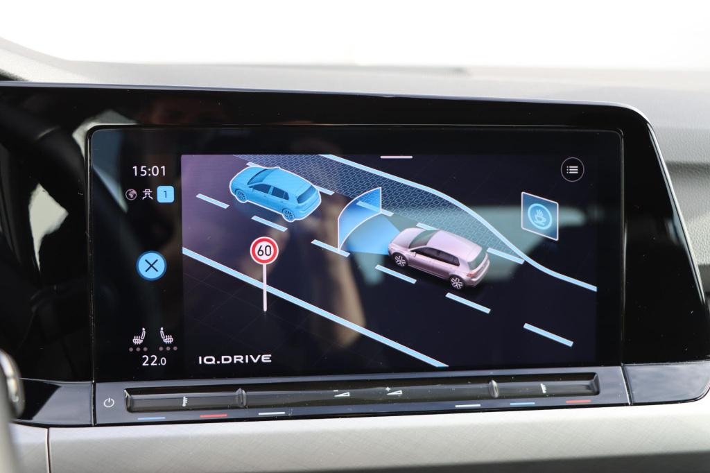 Volkswagen Golf 1.5 tsi life 130pk