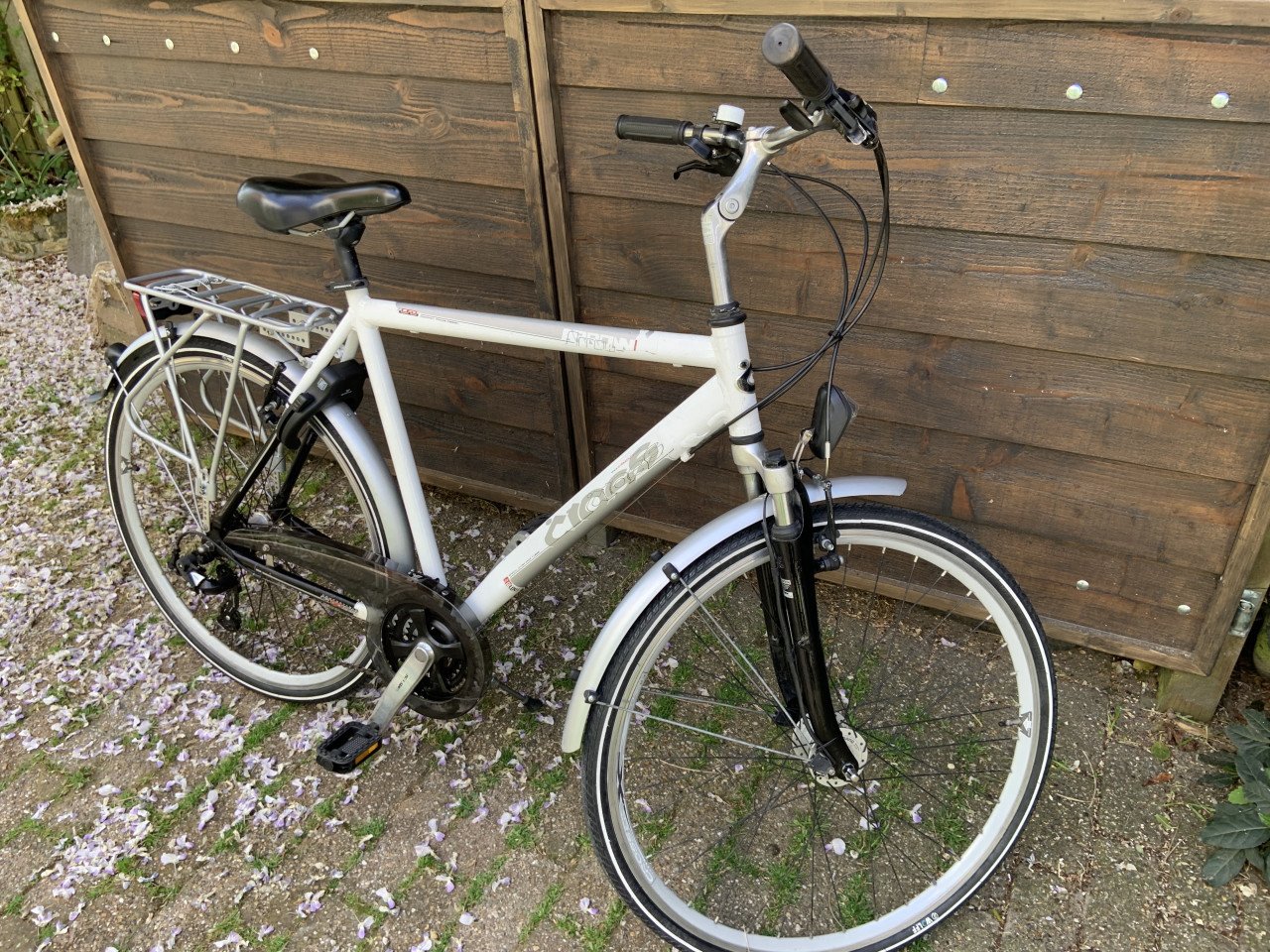 Herenfiets Cross Arow 21 versn. Velgrm. Veel vernieuwd zeer goed.