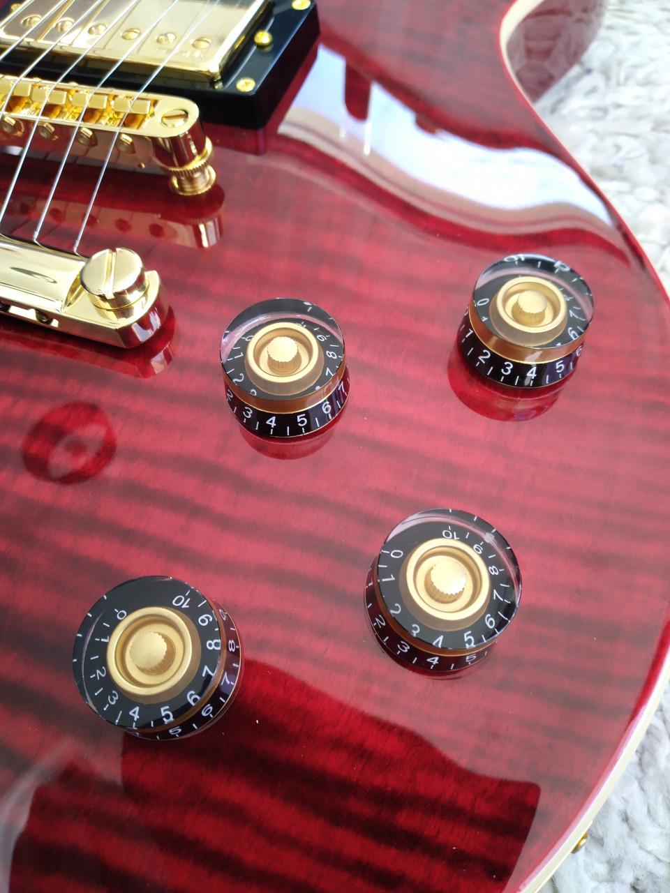 Harley Benton SC-550 II De Luxe + upgrades en gigbag z.g.a.n.  275 euro.