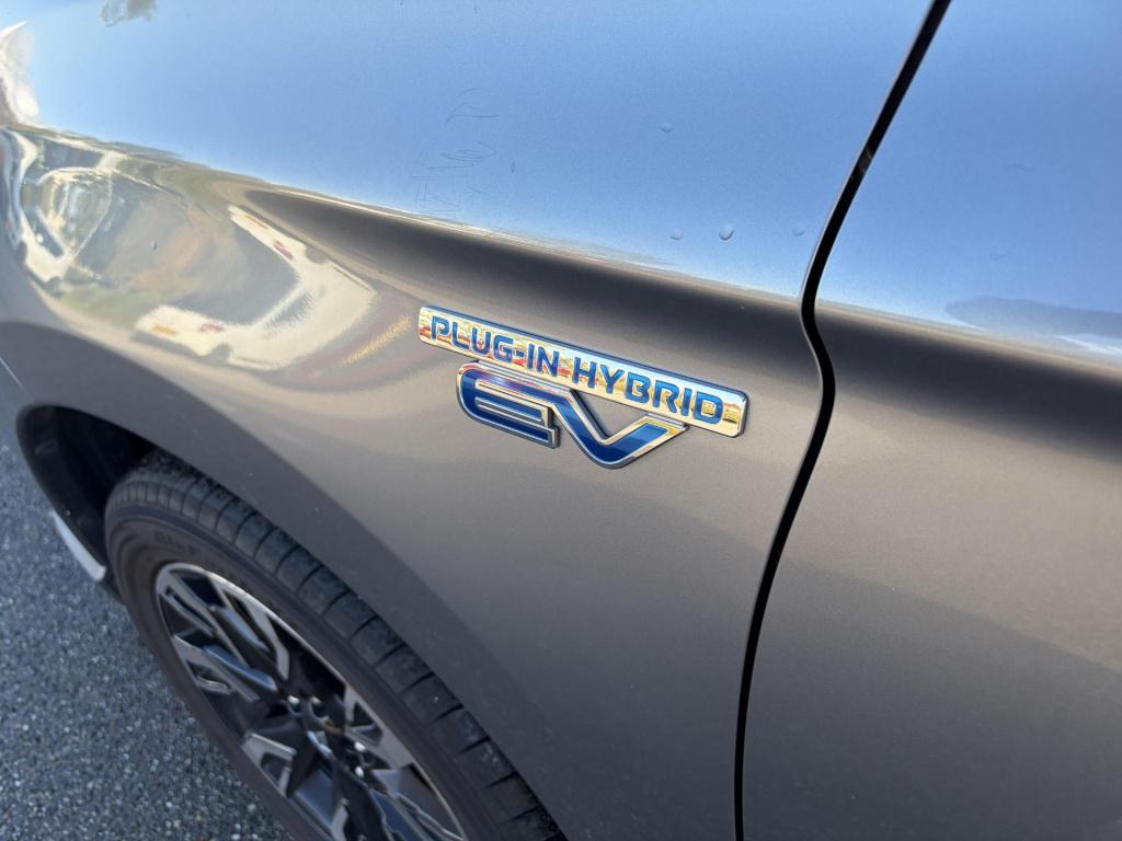 Mitsubishi Outlander 2.0 phev instyle