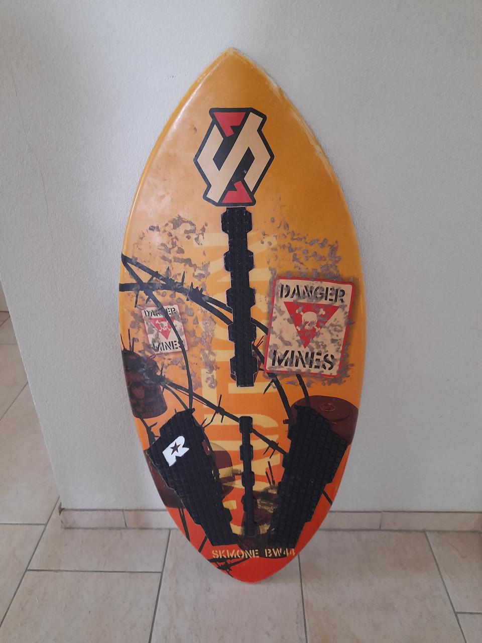 Professioneel Skimboard van epoxy  (in goede staat) 113 x 50