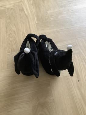 Takkie pantoffels, maat 35/36 valt als 33/34