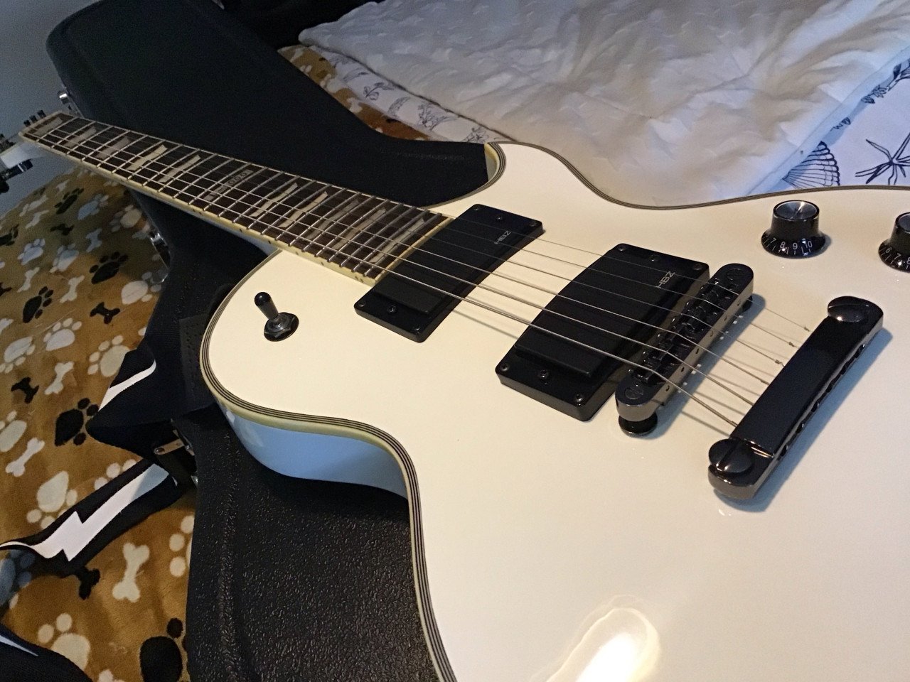 HB LesPaul/ESP-active guitar (HBZ)”EMG-pickups”