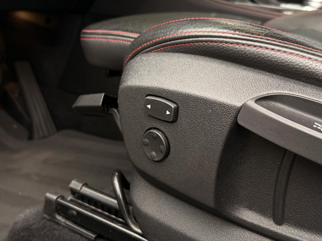 BMW 2-serie active tourer 216d centennial sport line | pano | trekhaak | st