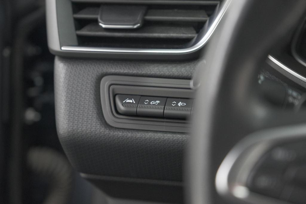 Renault Clio tce 130 edc intens |  allseason banden | camera | navigatie | 