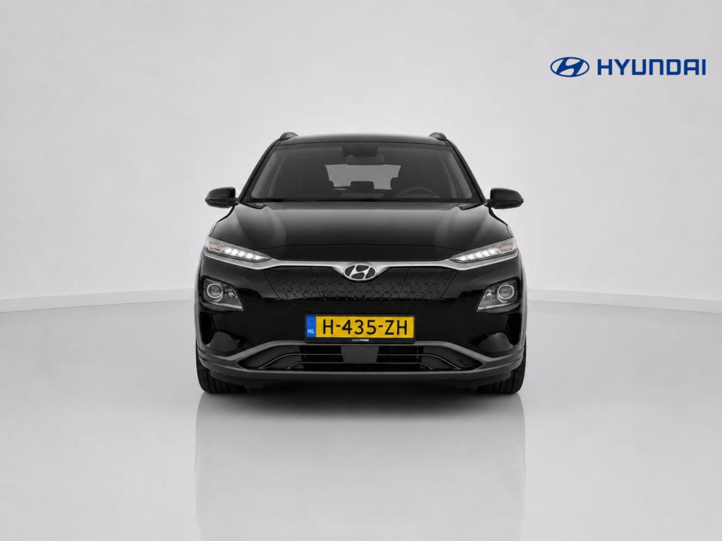 Hyundai Kona ev premium 64 kwh black edition soh 96,4% + schuif-/kanteldak!