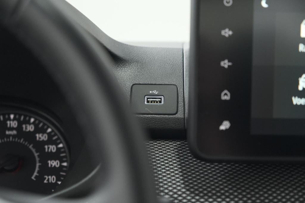 Dacia Sandero tce 90 cvt expression | parkeersensoren | apple carplay | cru