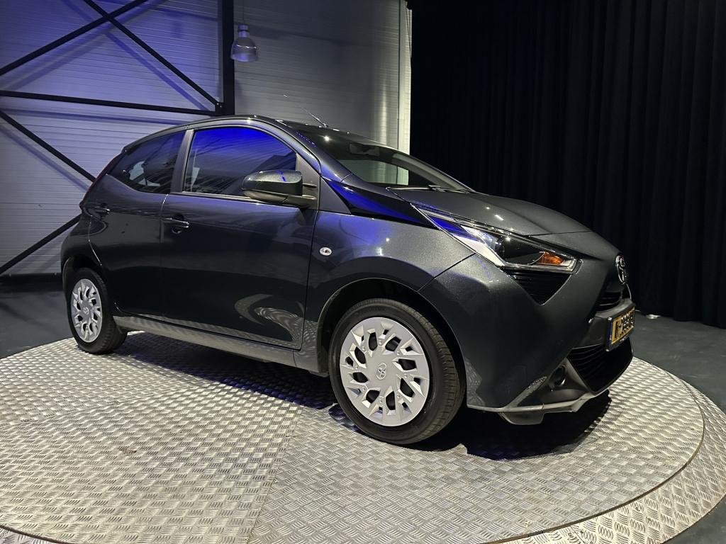 Toyota Aygo 1.0 vvt-i x-play *camera*carplay*