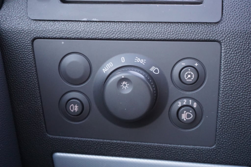Opel Zafira 1.8 executive 7-persoosn / airco / navi / cruise / elektr. rame