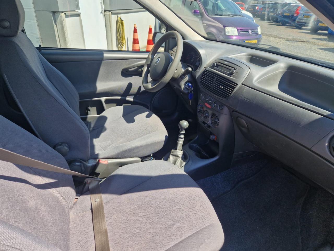 TE KOOP FIAT PUNTO 1.4 16V DYNAMIC 1299,- EURO