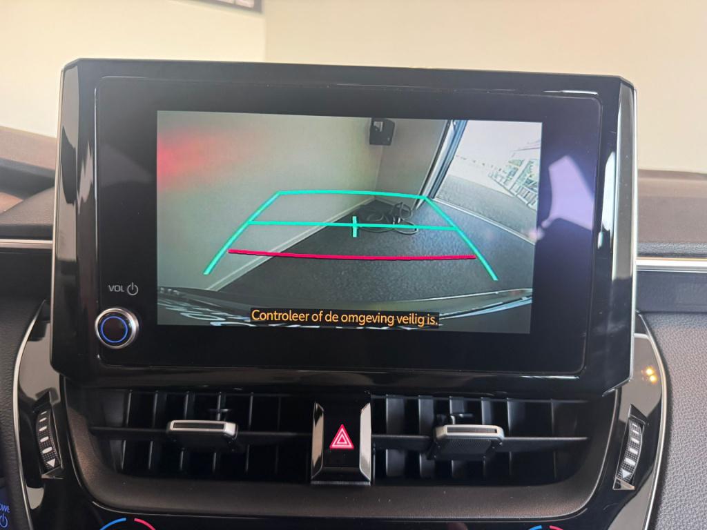 Toyota Corolla Touring Sports 1.8 hybrid business