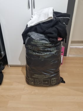 Zak vol kleding