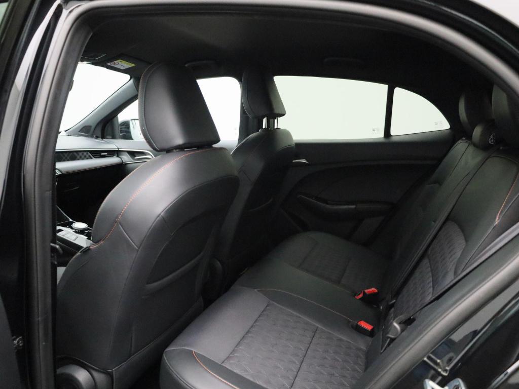 MG Mg3 | luxury | leder bekleding | 360 camera | stoel en stuur verwarming 