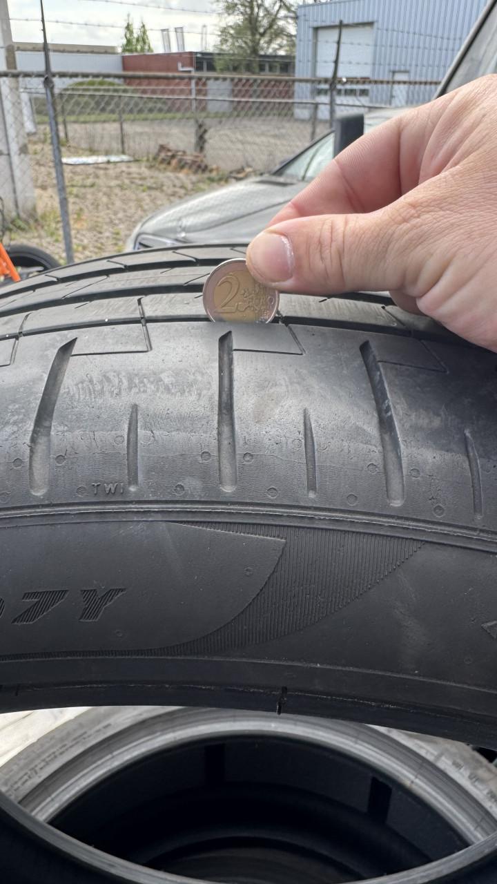 Pirelli zomerbanden 275/40/R22