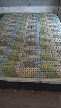 Plaid ,sprei , laken , 2 2pers. hoeslaken ,vliegen gordijn ,  gordijnen