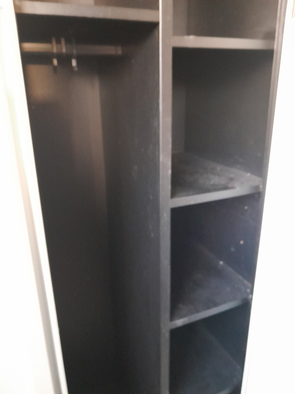 Metalen Lockerkasten 2 deurs iets beschadigd