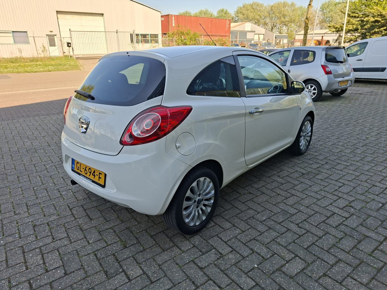 Ford Ka 1.2 Grand Prix start/stop bj:2011 airco lm-velgen