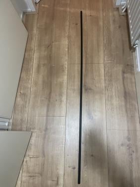 Nieuwe zwarte (elektra) pijp