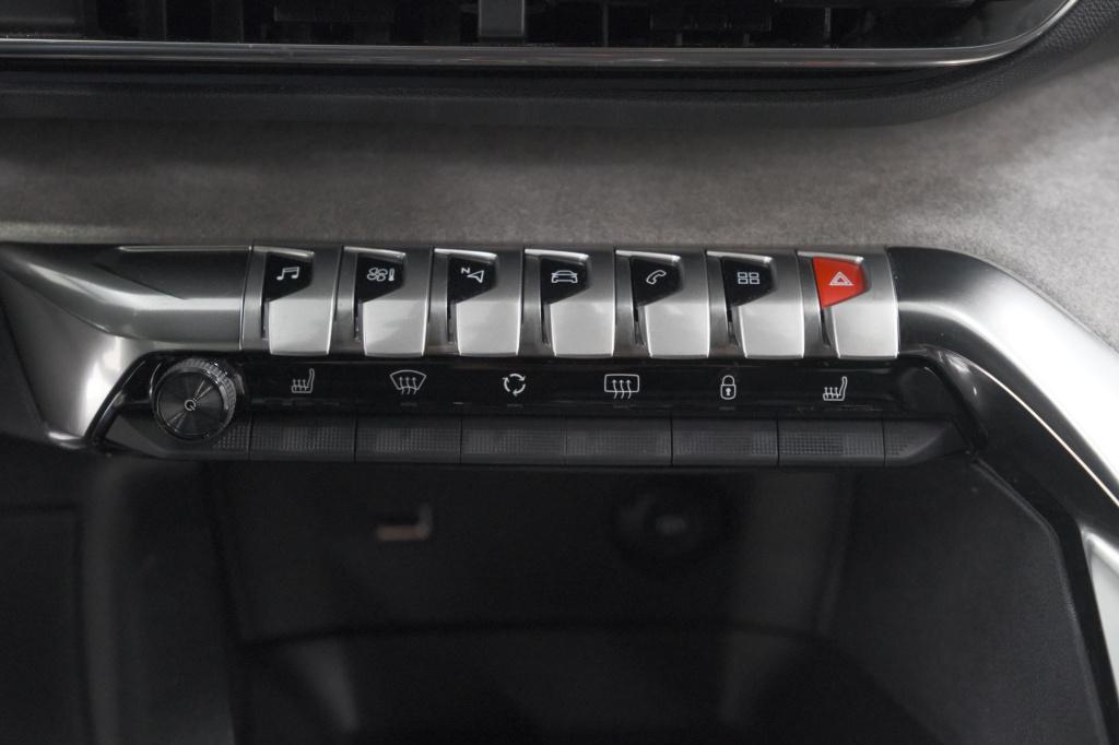 Peugeot 3008 puretech 130 eat8 gt | camera | dodehoekdetectie | adaptieve c