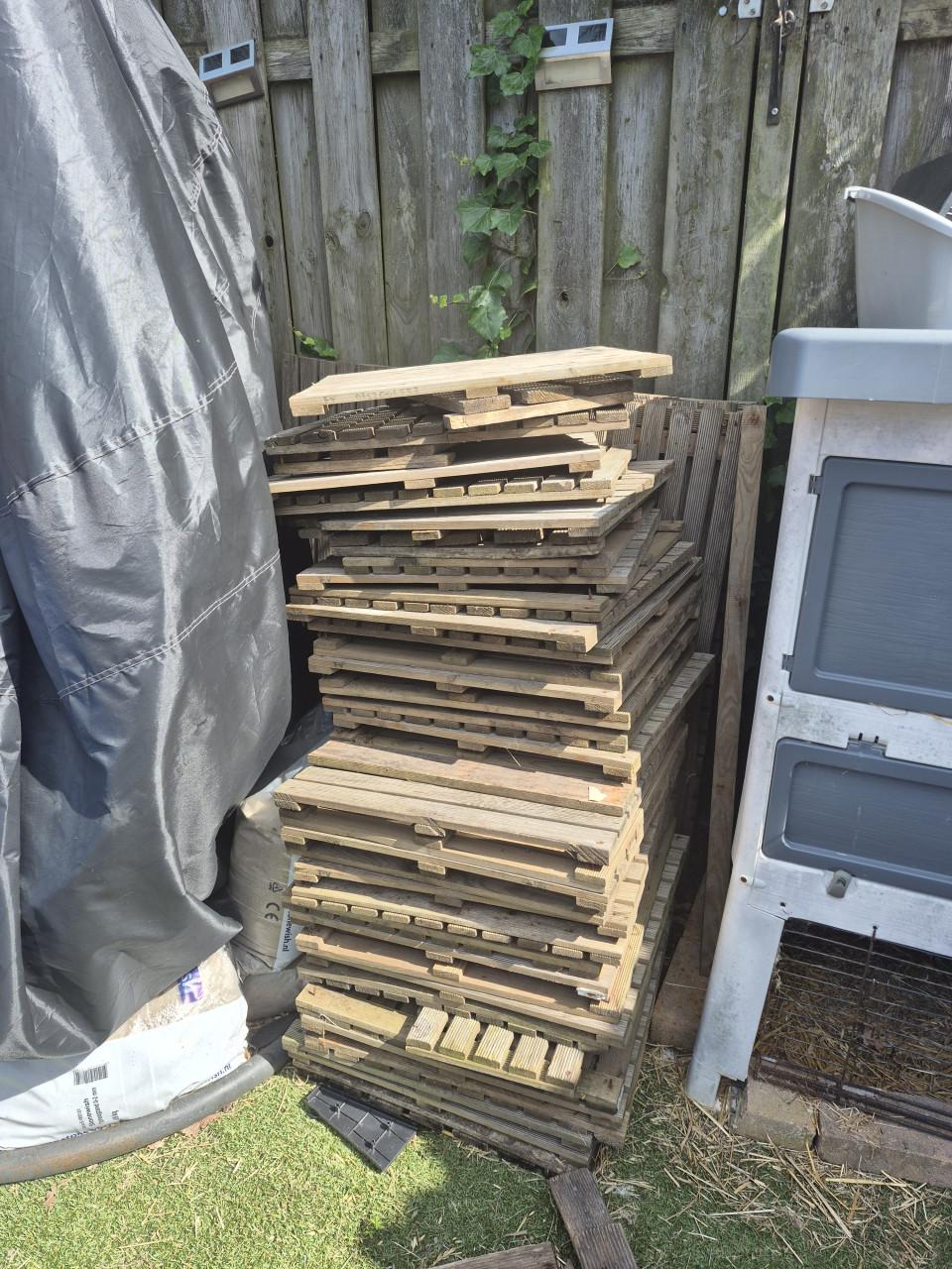 Houten vlonderstegels