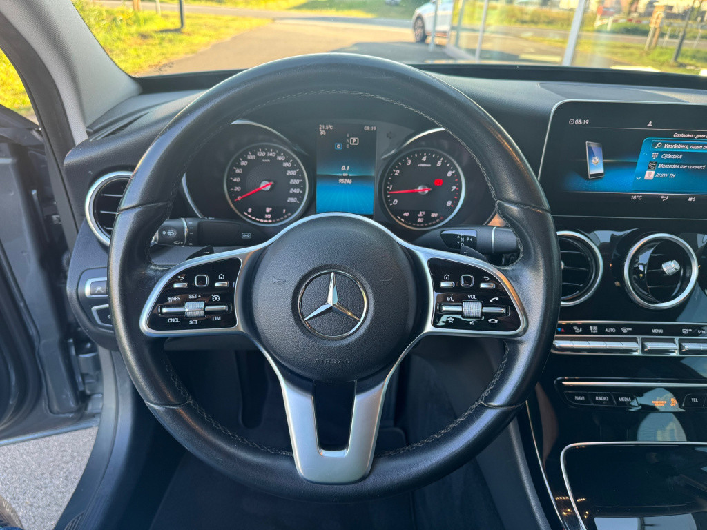 Mercedes-Benz C-Klasse 180 avantgarde automaat . trekhaak . apple-carplay
