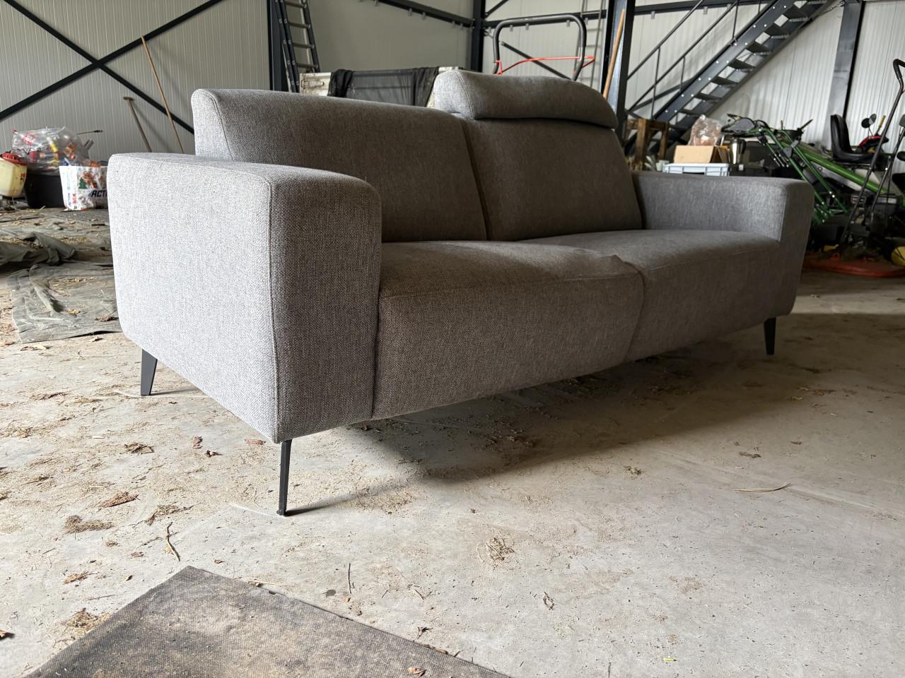 Te koop: twee leuke banken (3 en 3,5 zits)