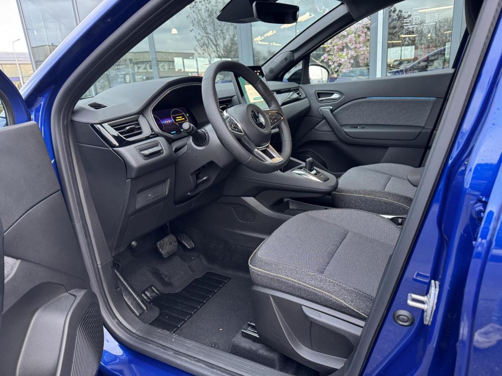 Mitsubishi Grandis 1.8 hev first edition