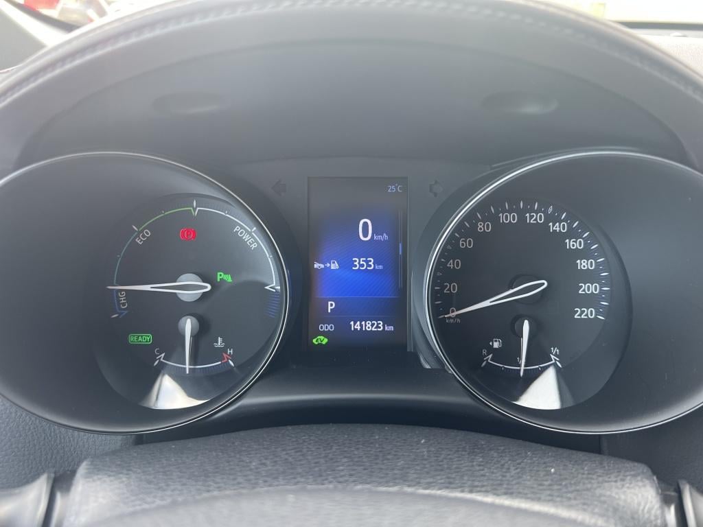 Toyota C-hr 1.8 hybrid executive | all-seasonbanden | dealeronderhouden