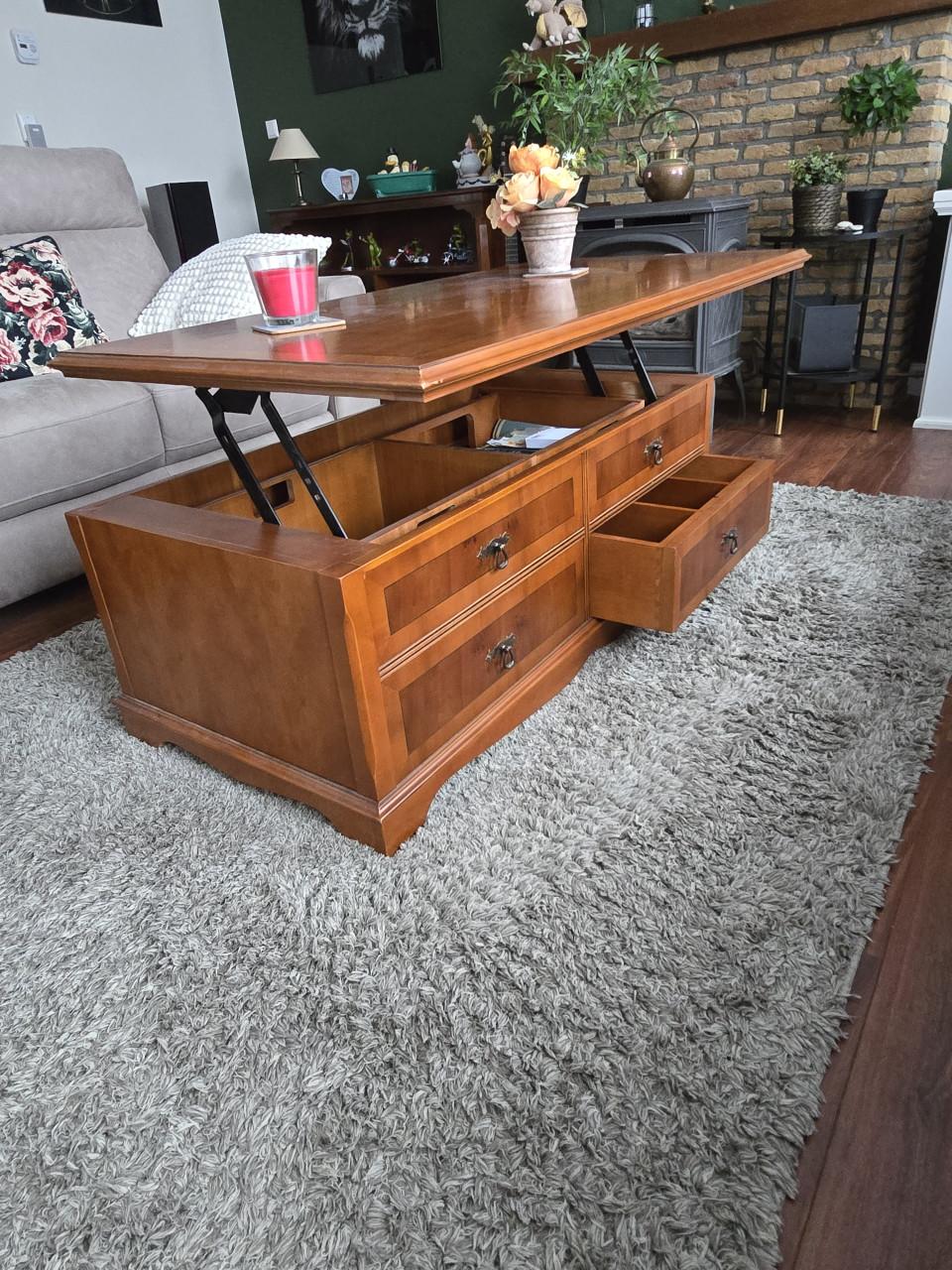 Te koop klassieke meubels