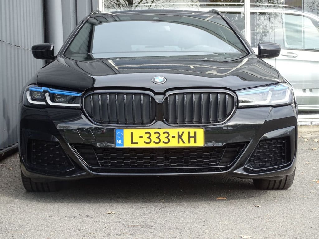 BMW 5 Serie touring 520d executive edition m sportpakket | laser led | harm