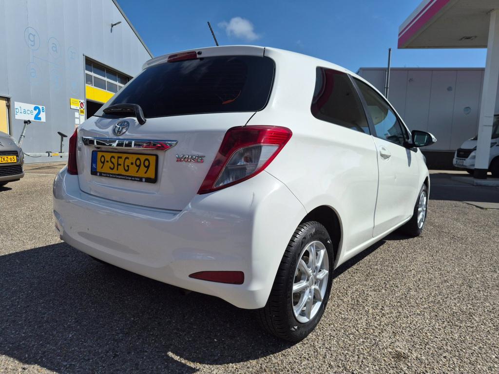 Toyota Yaris 1.0 vvt-i aspiration