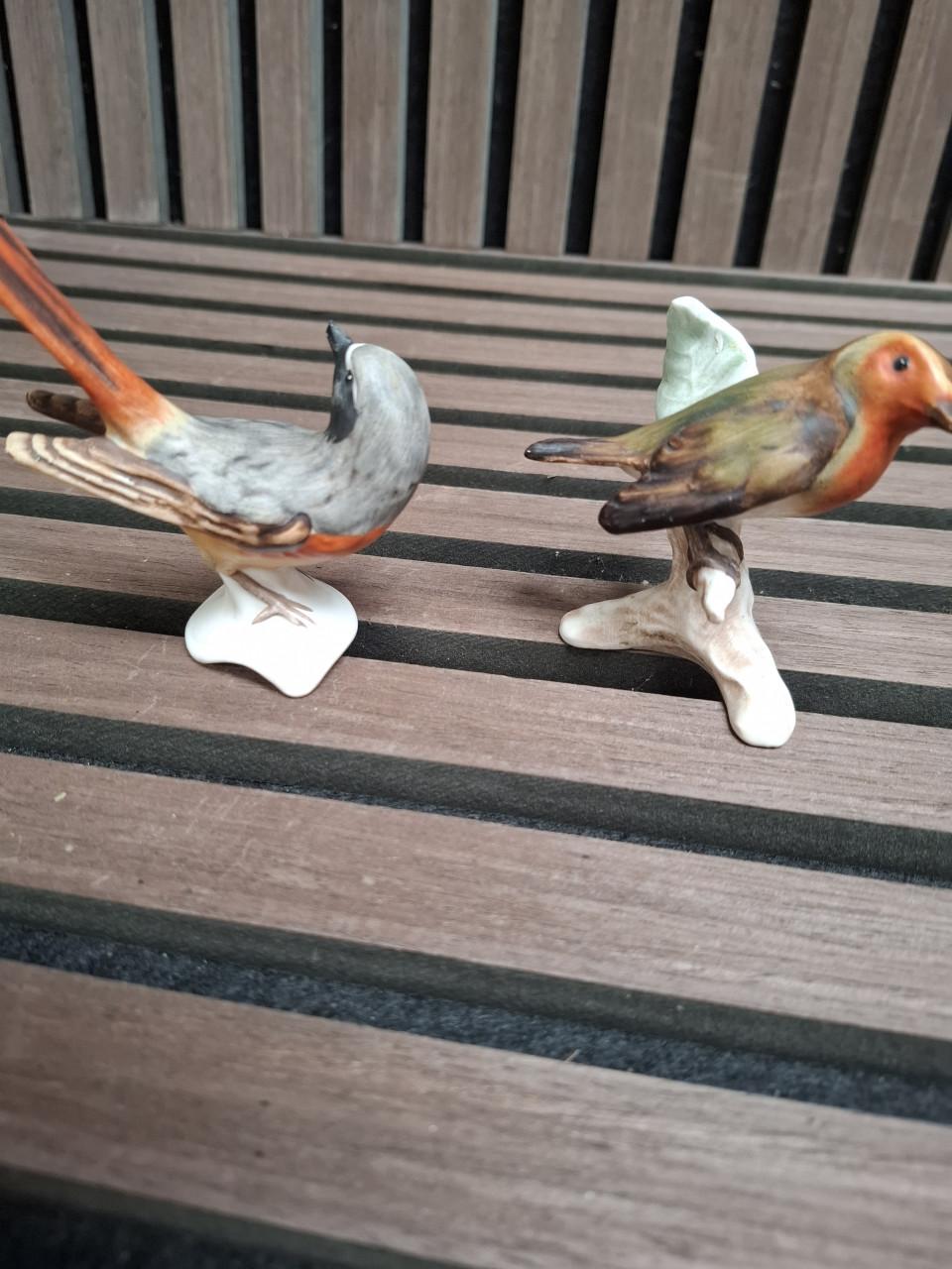 Twee Goebel porseleinen vogelfiguren, W. Germany