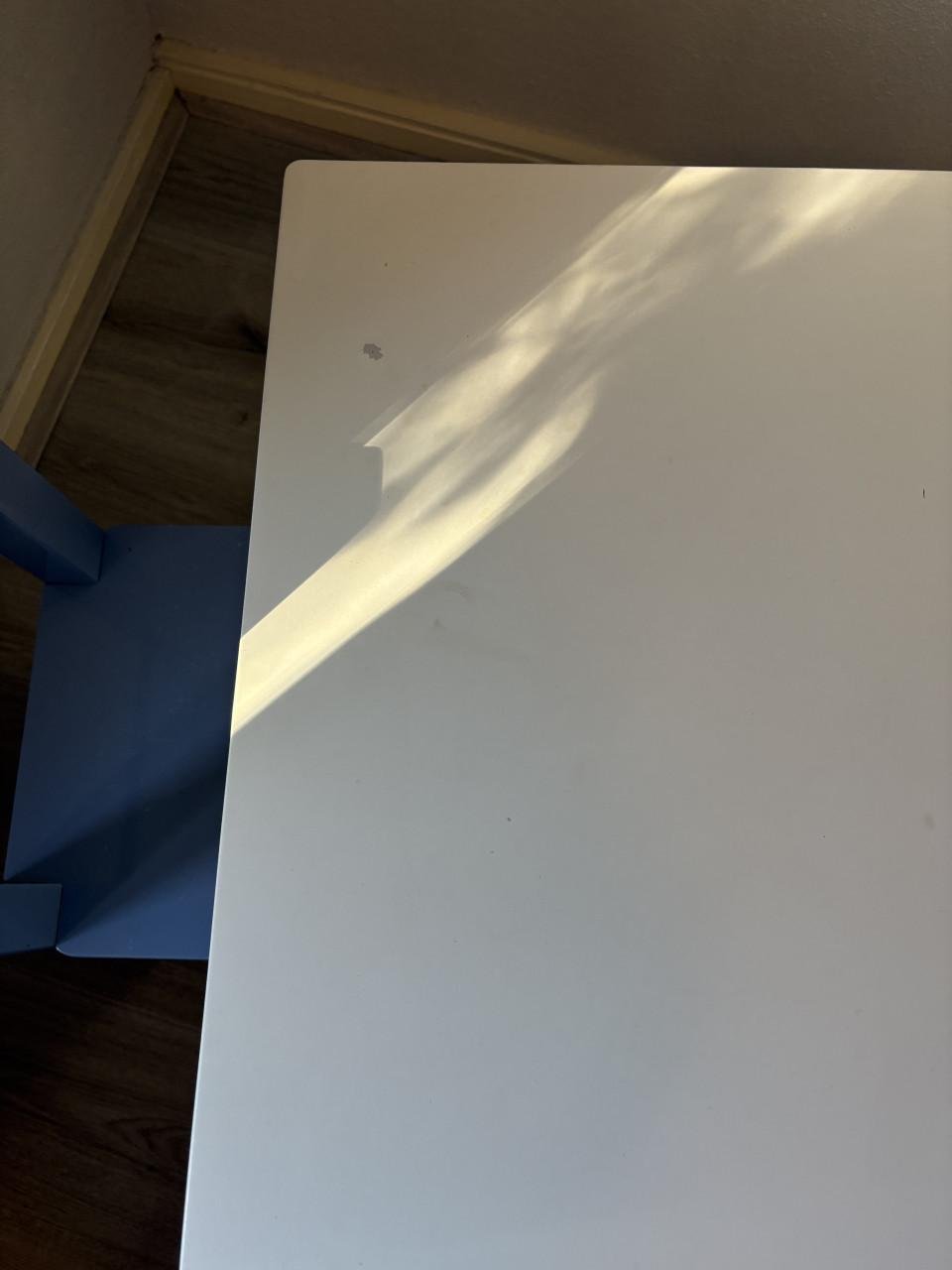 Bopita kinderbed met onderlades en tafel met stoelen in roze en paars