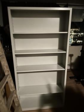 Metalen leg-/boekenkast met boorden