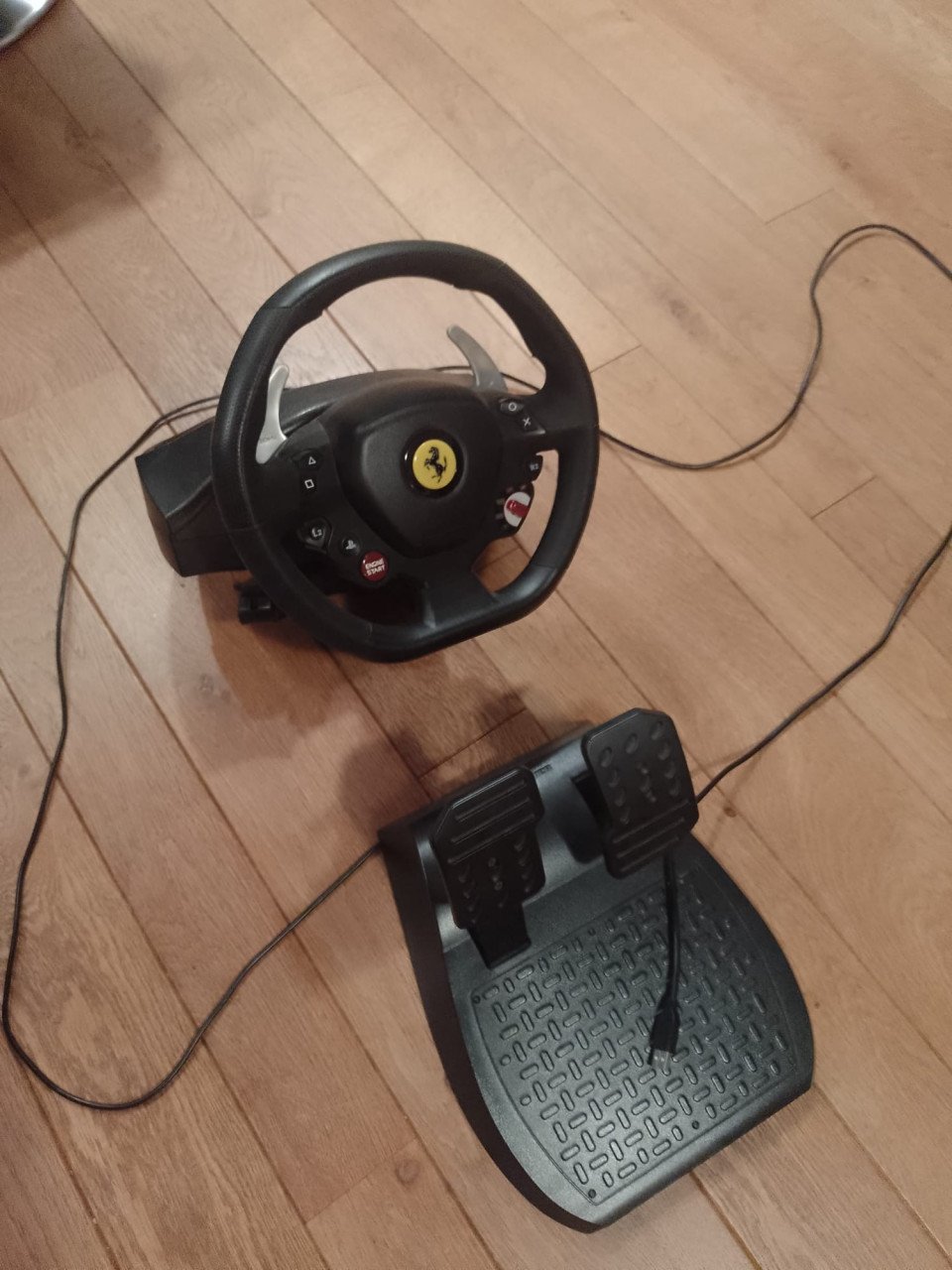 Trustmaster Ferrari racestuur