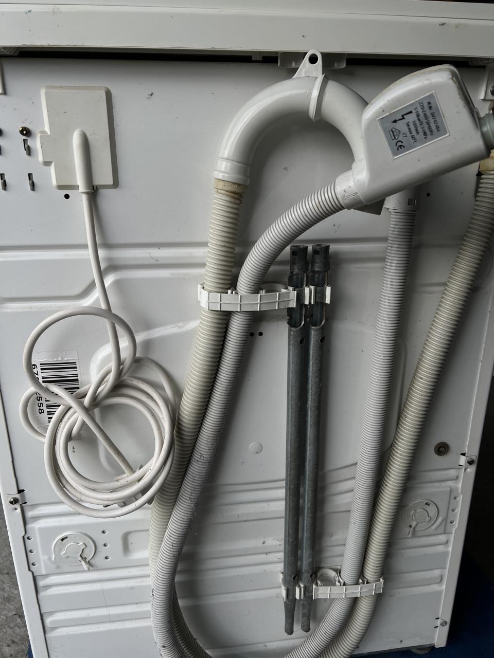 Miele Wasmachine 5kg. 1350 toren en Miele condens droger 5 kg.