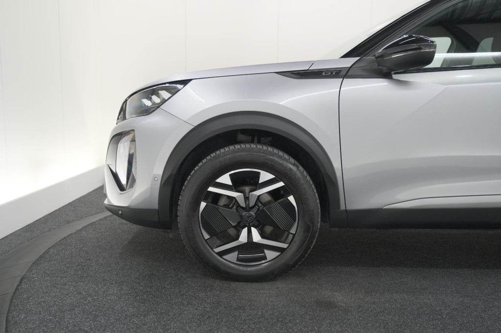 Peugeot 2008 puretech 130 eat8 gt | 360 camera | adaptieve cruise control |
