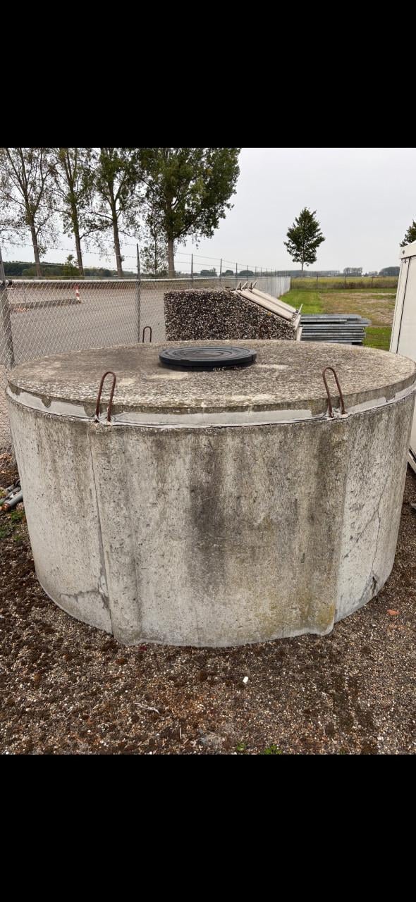Waterput van beton