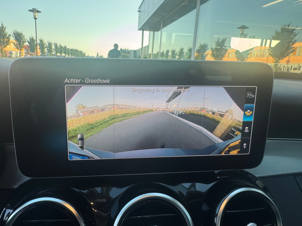 Mercedes-Benz C-Klasse 180 avantgarde automaat . trekhaak . apple-carplay