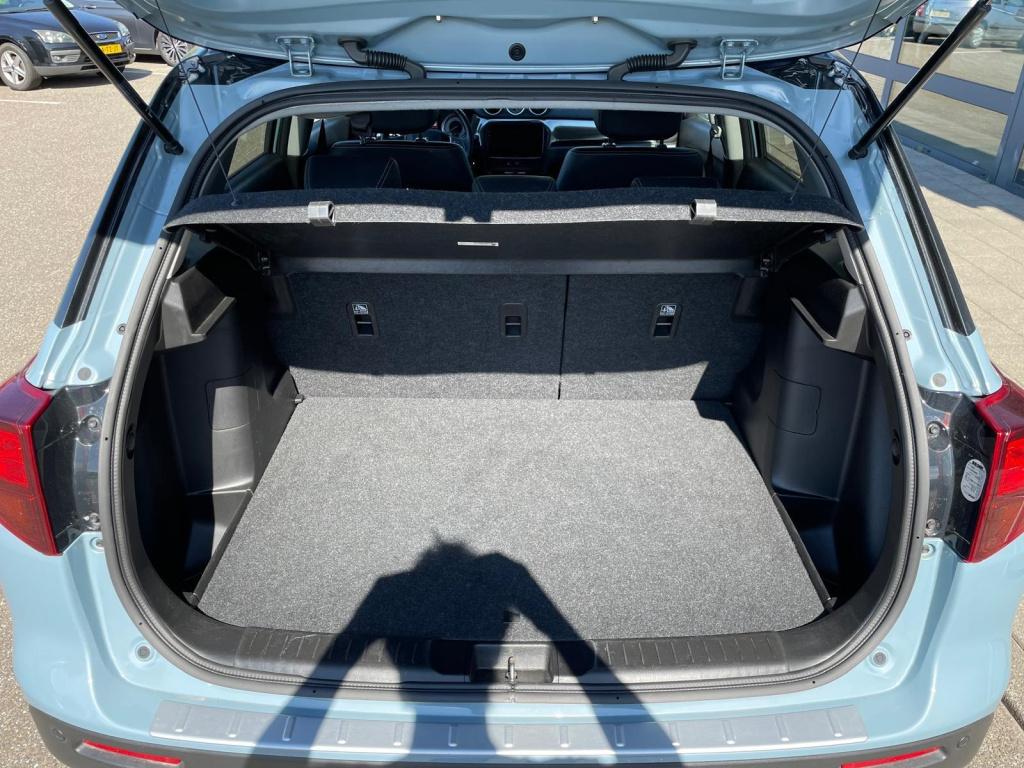 Suzuki Vitara 1.4 boosterjet style smart hybrid|automaat |trekhaak