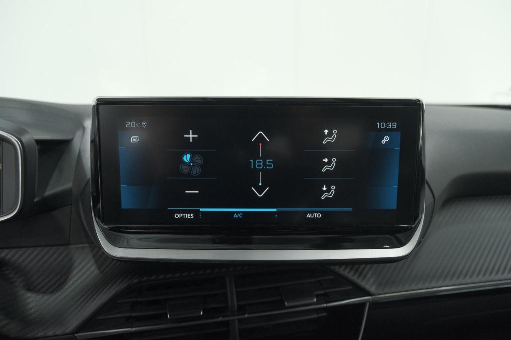 Peugeot 2008 puretech 130 eat8 allure pack | camera | apple carplay | parke