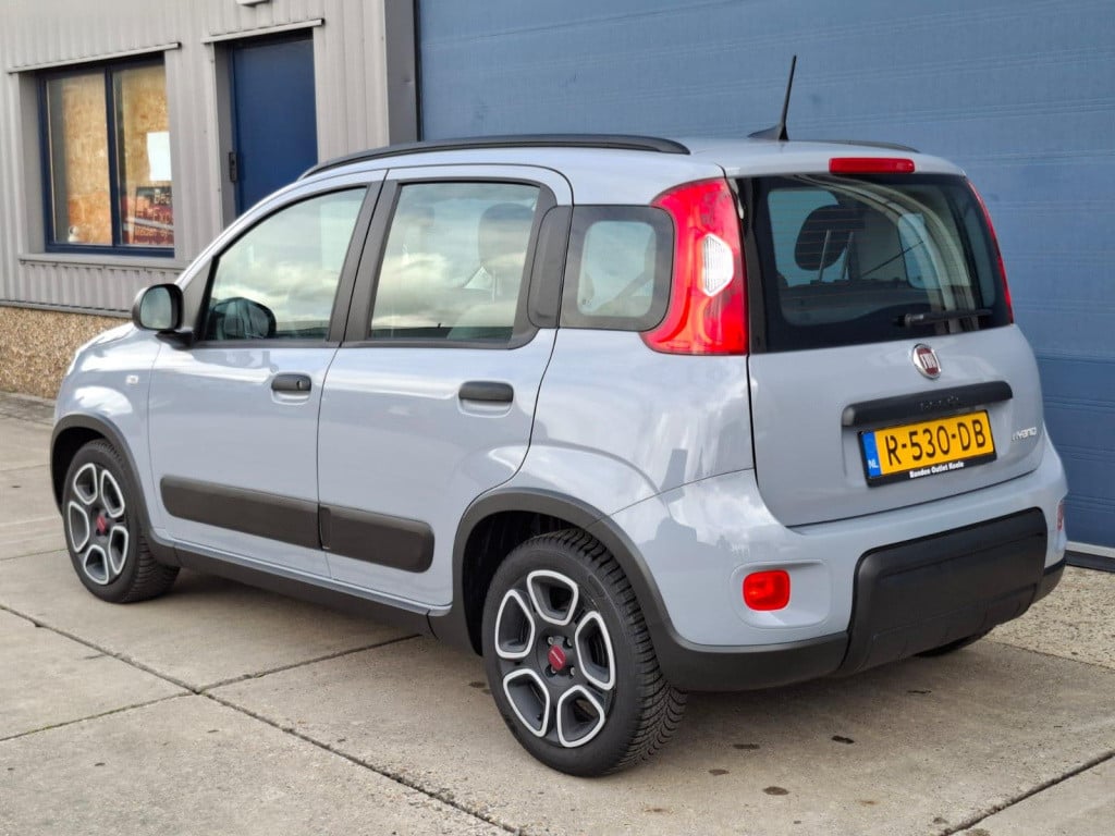 Fiat Panda 1.0 hybrid city life airco / cruise controle / n.a.p / benzine